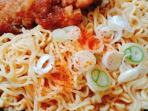 レンジで作る☆唐揚げとネギの味噌ラーメン